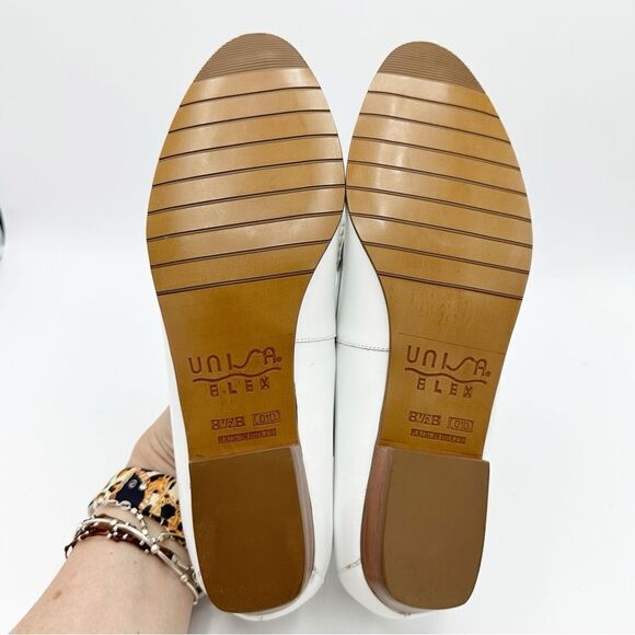 White Leather Unisa Flex Loafer Slip-on Wood Bead Detail Sz 8.5 - Picture 10 of 12